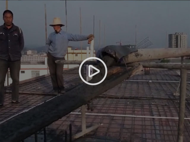 山東力源機(jī)械，車載式攪拌拖泵一體機(jī)現(xiàn)場(chǎng)施工視頻